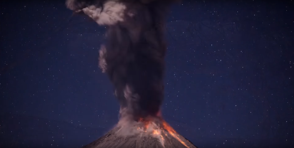 Извержение вулкана Колима самого активного в Мексике