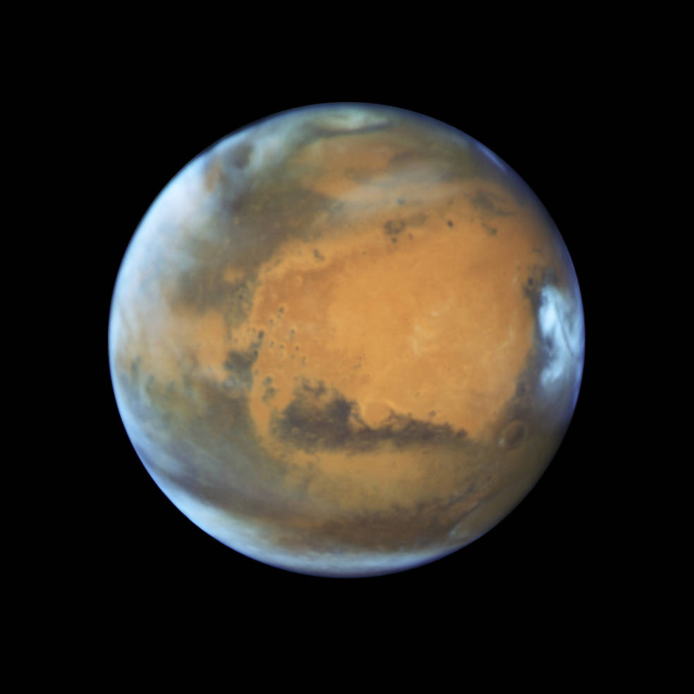 Марс с близкого расстояния