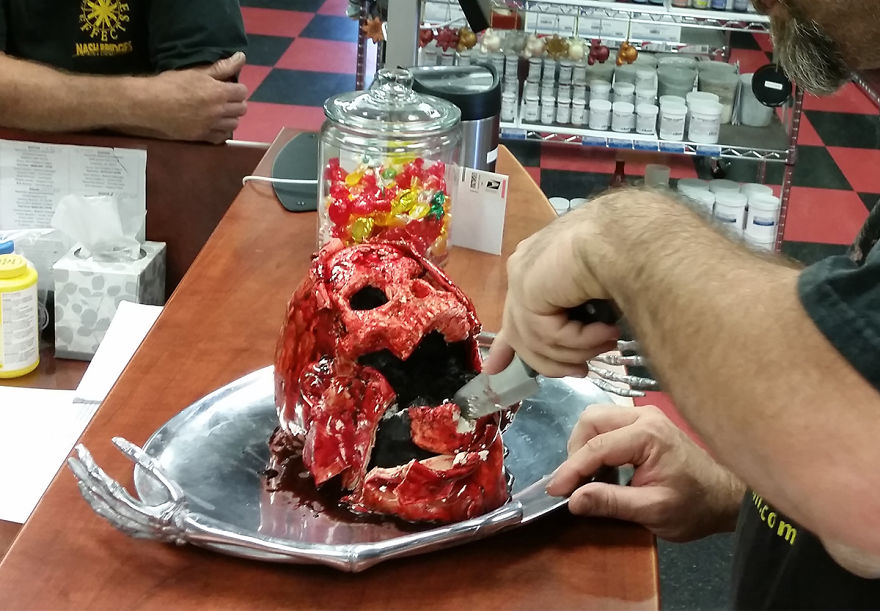 I-took-the-phrase-Death-by-Chocolate-literally-and-turned-it-into-a-cake-574e7f49104d7__880