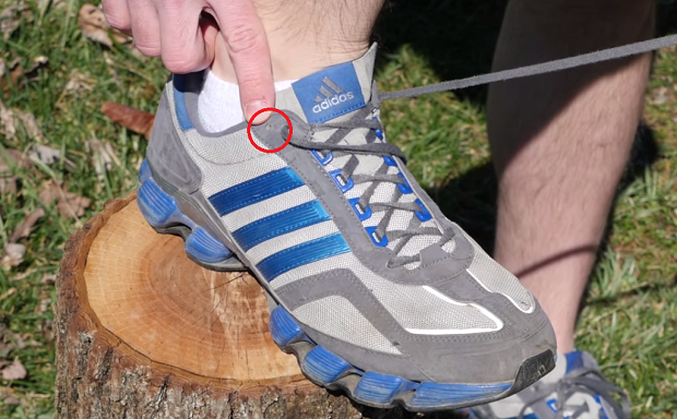 Зачем нужны эти отверстия в кроссовках?