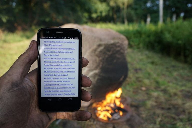 Необычный Wi-Fi камень в немецком лесу