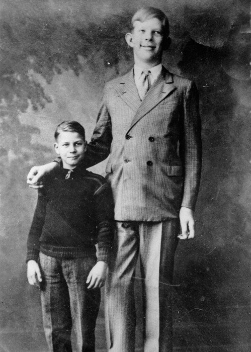 Роберт Уодлоу: самый высокий человек в истории