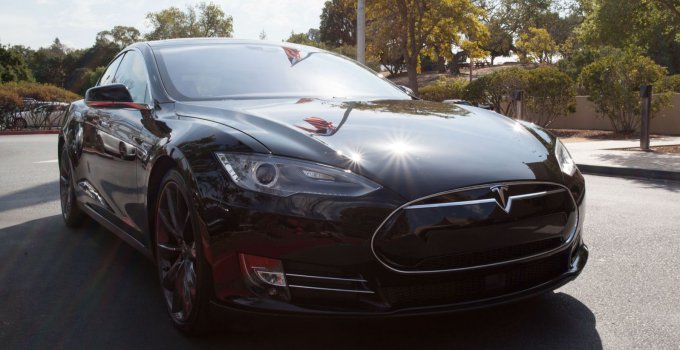 Tesla-самостоятельное авто
