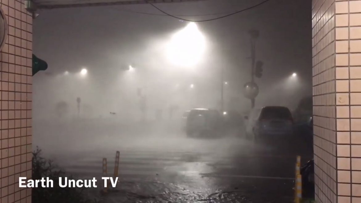 В Тайване сняли на видео тайфун «Nepartak»