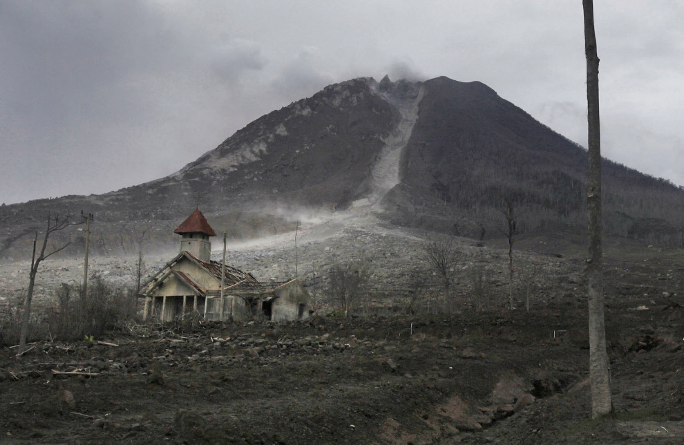 Как выглядят вулканические деревни-призраки