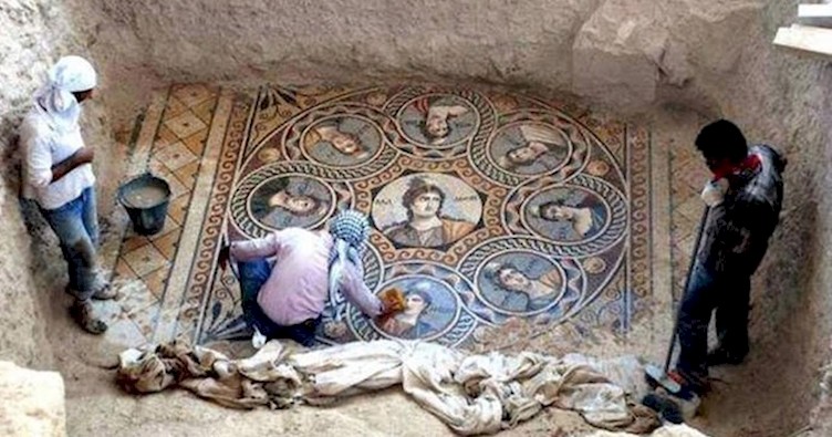 В Турции нашли мозаику удивительной красоты в затопленном городе