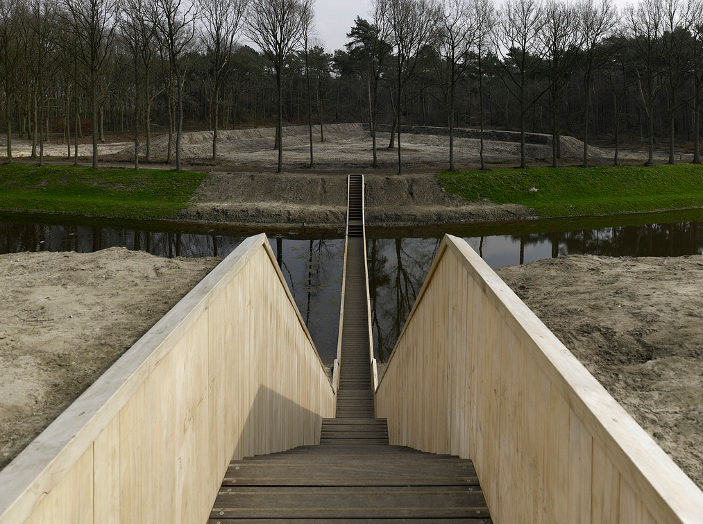 Уникальный мост в Нидерландах