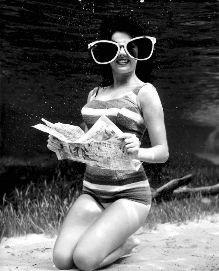 Невероятно, но эти пин-ап фото были сделаны под водой в 1938 году