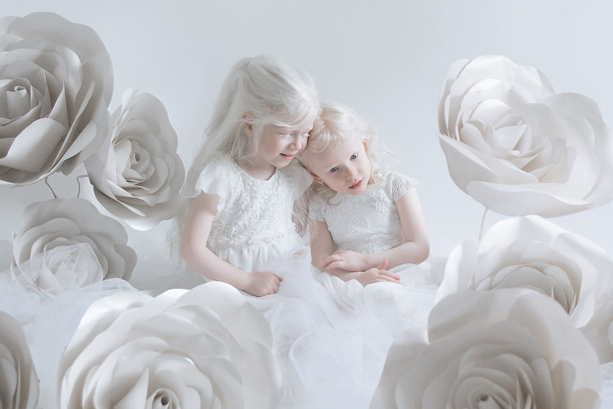 Гипнотическая красота альбиносов в фотографиях Yulia Taits