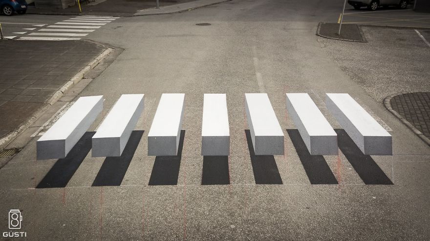 3D иллюзия заменила зебру в маленьком городке в Исландии
