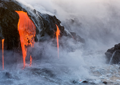 Завораживающие и ужасающие видео ролики вулканической активности на Гавайях